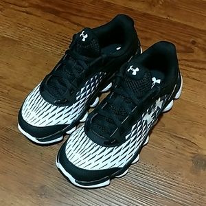 NWT Under Armour BPS Spine Disrupt Boys Sz 2